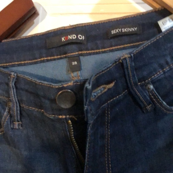 Skinny jeans, barely worn - Picture 4 of 6